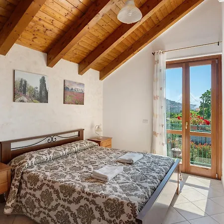 别墅 Degli Dei 阿杰罗拉